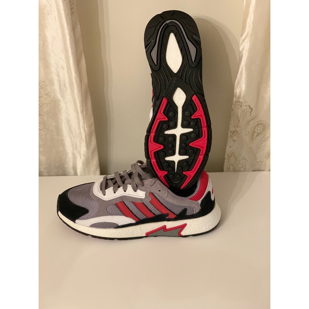 NWT No Box Adidas Originals TRESC Run sneaker